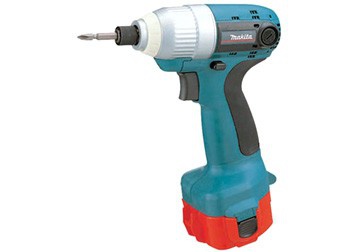 12V Máy vặn vít dùng pin Makita 6980FDWAE