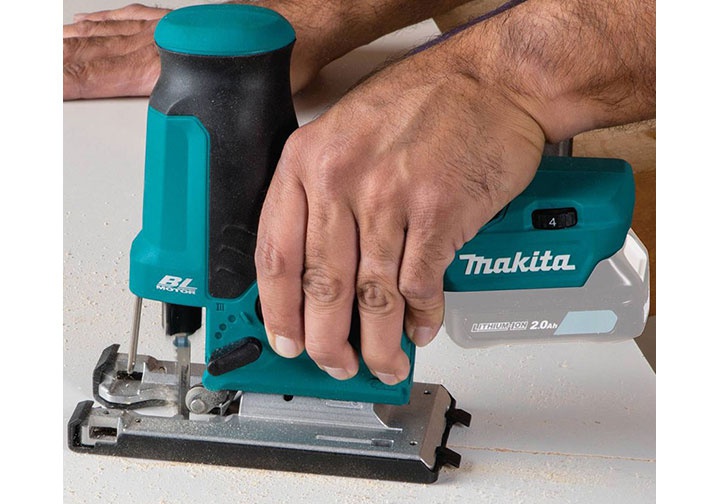 10.8V Máy cưa lọng dùng pin Makita JV102D 10.8V Máy cưa lọng dùng pin Makita JV102D