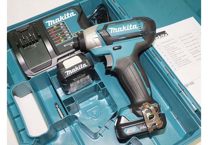 12V Máy vặn vít dùng pin Makita TD110DSAE 12V Máy vặn vít dùng pin Makita TD110DSAE