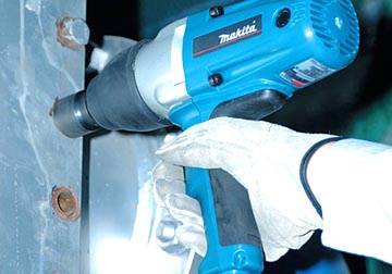 380W Máy vặn bu lông Makita TW0200