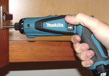 7.2V Máy khoan/vặn vít dùng pin Makita DF010DSE 7.2V Máy khoan/vặn vít dùng pin Makita DF010DSE